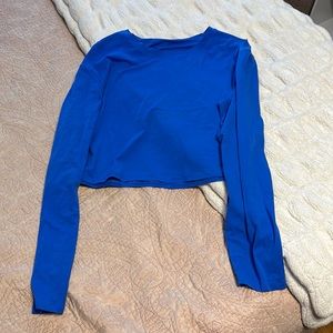 Womens crop workout shirt